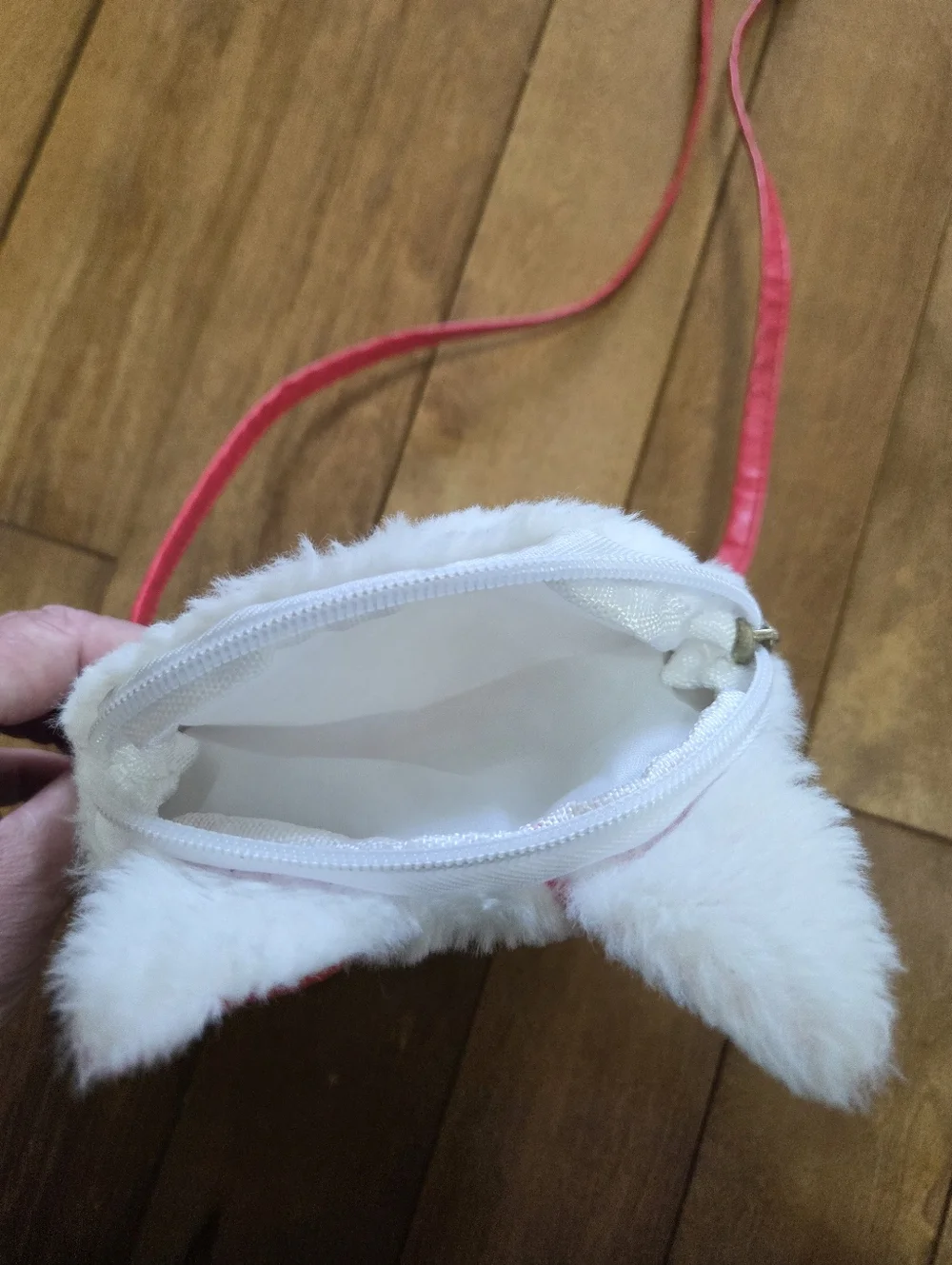 Cute White Plush Cat Crossbody Bag with Red Accents